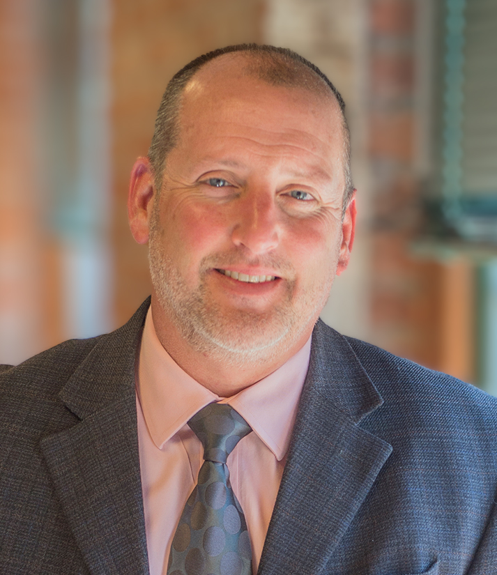 Scott Russell, Senior Vice President of Water Resources, Receives the Ivan M. Glace Award